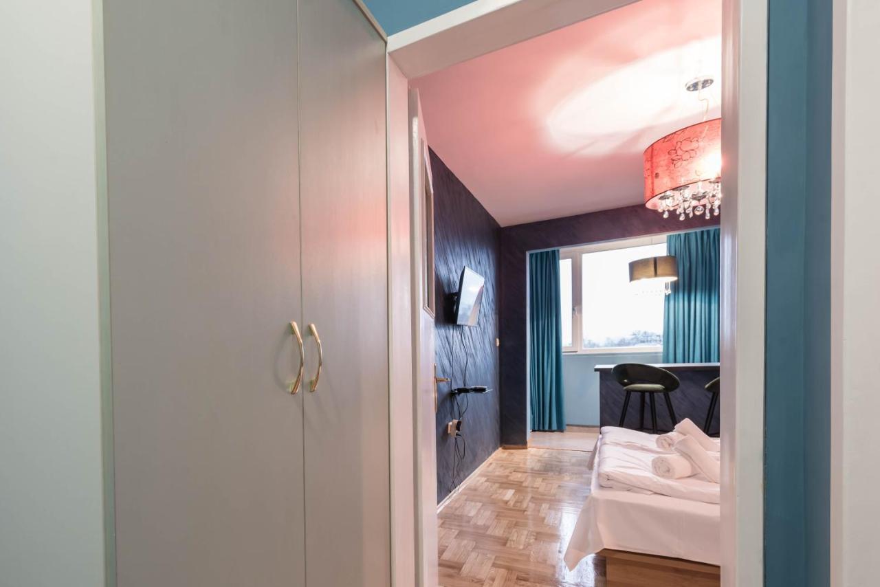 Private Studio In The Centre Varna Exterior foto